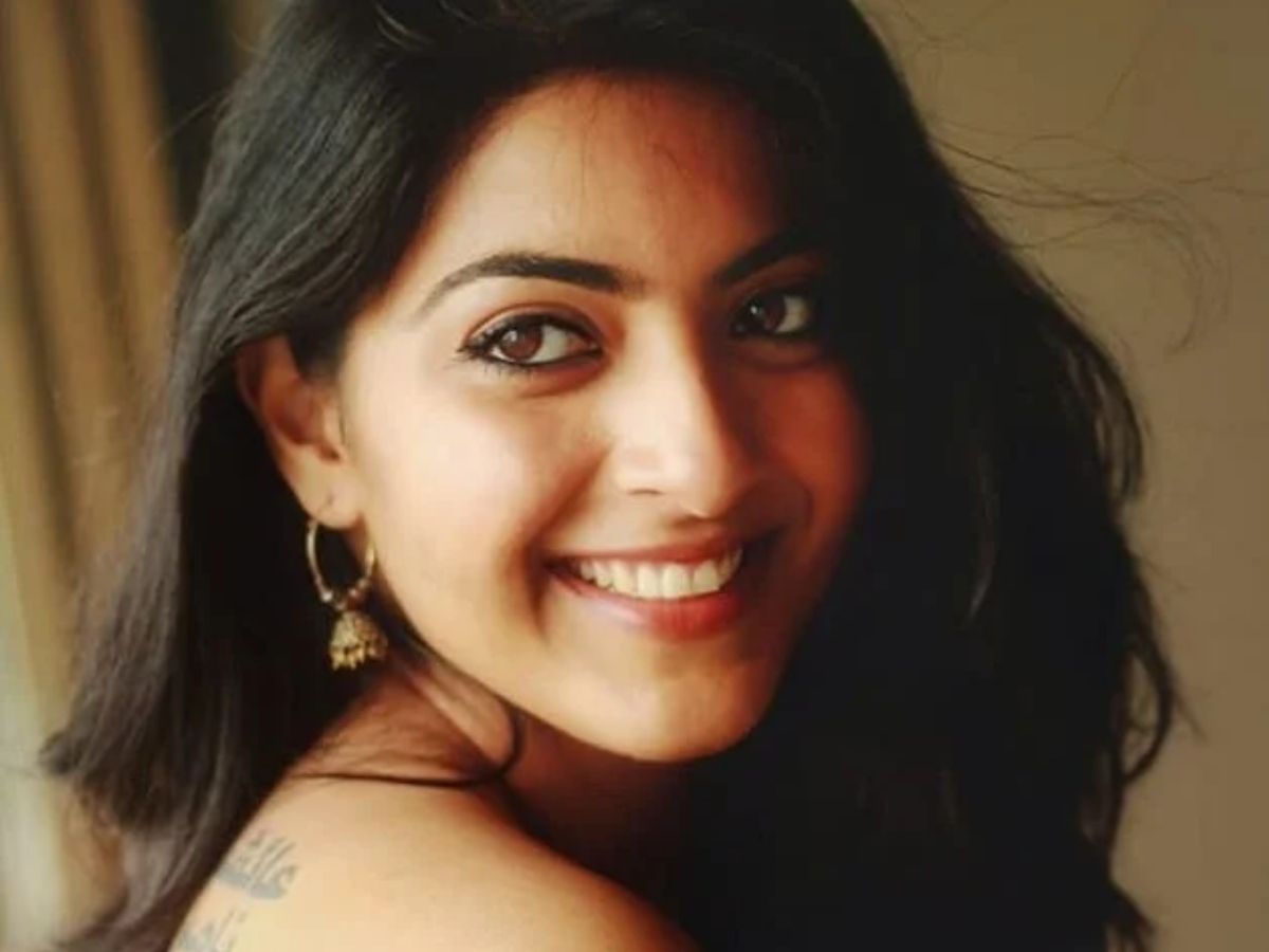 Zayn Marie Khan's First Reaction - Photo Gallery