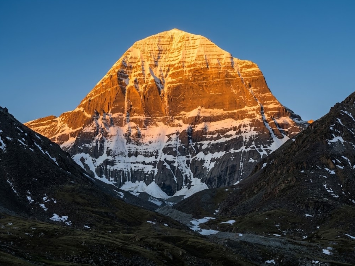 Shiv Face on kailash mountain - Photo Gallery
