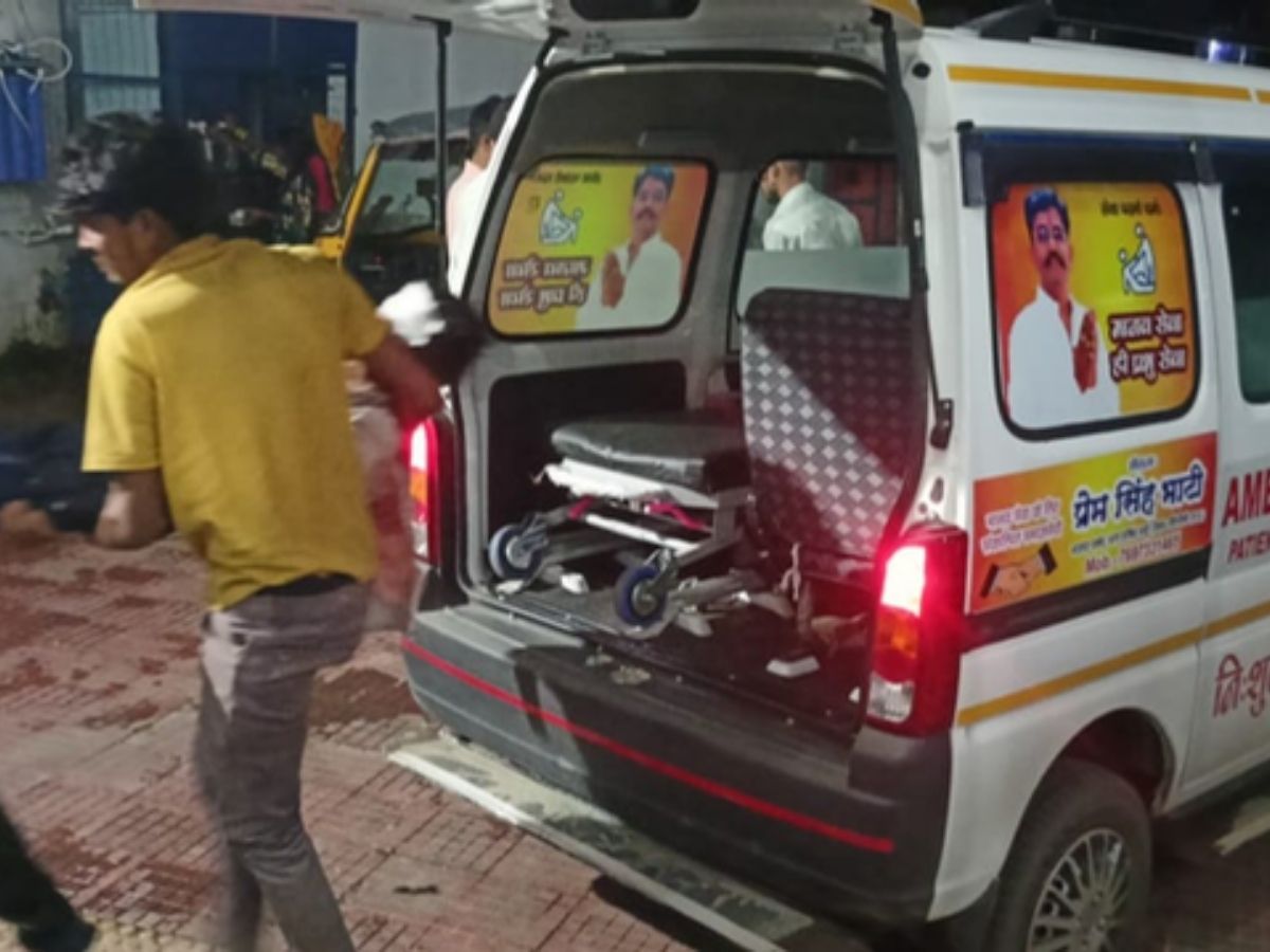 Singrauli Accident: सिंगरौली में दो बाइकों की भीषण टक्कर, एक युवक की मौत; एंबुलेंस न मिलने से तड़पते रहे घायल