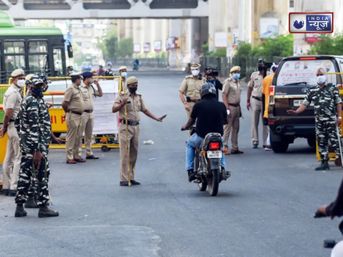 संसद मार्च से पहले दिल्ली हाई अलर्ट पर, पुलिस ने लगाया धारा 163; कई इलाकों में कड़ी पाबंदियां