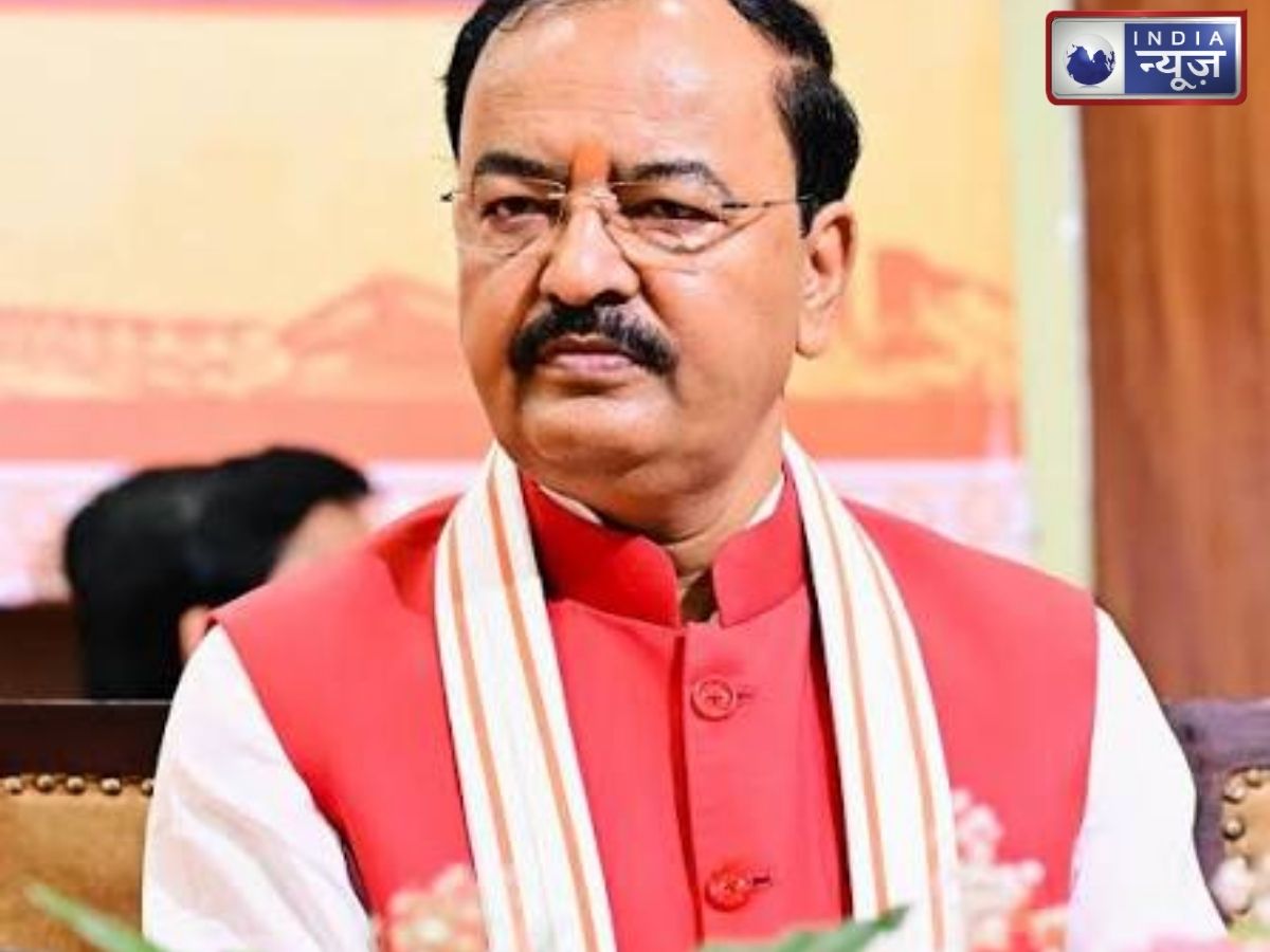 प्रयागराज में गरजे डिप्टी सीएम केशव मौर्य, सपा पर लगाए नकल माफियाओं को संरक्षण देने के आरोप