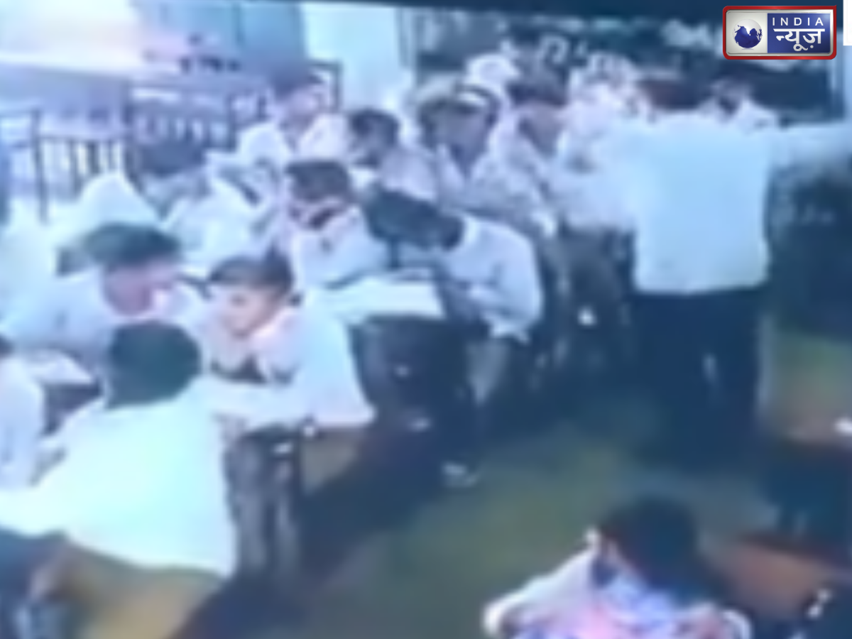 Meerut: 40 सेकेंड में 17 थप्पड़! CCTV फुटेज में रिकॉर्ड हुई टीचर की हैवानियत, दिल दहला देगा Viral Video