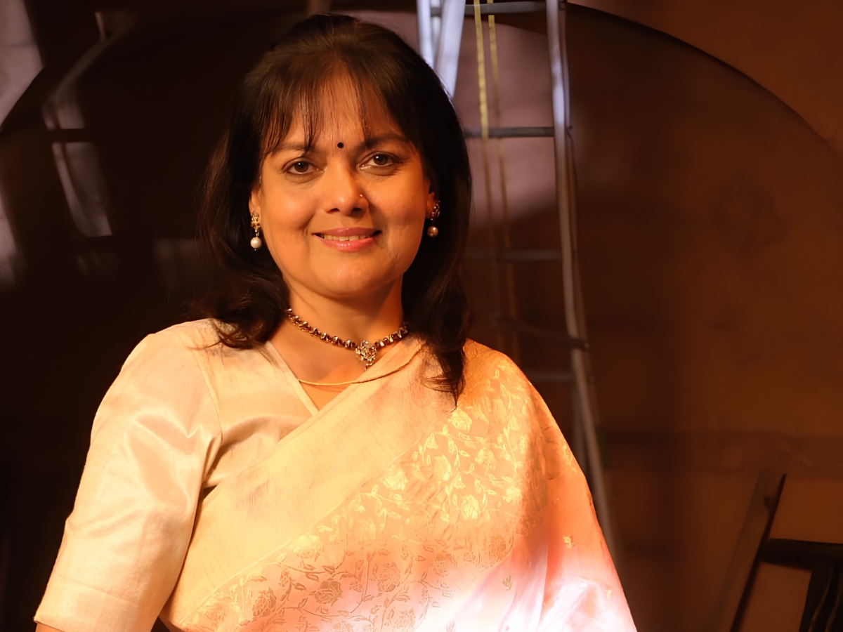 Sushmita Mukherjee films - Photo Gallery