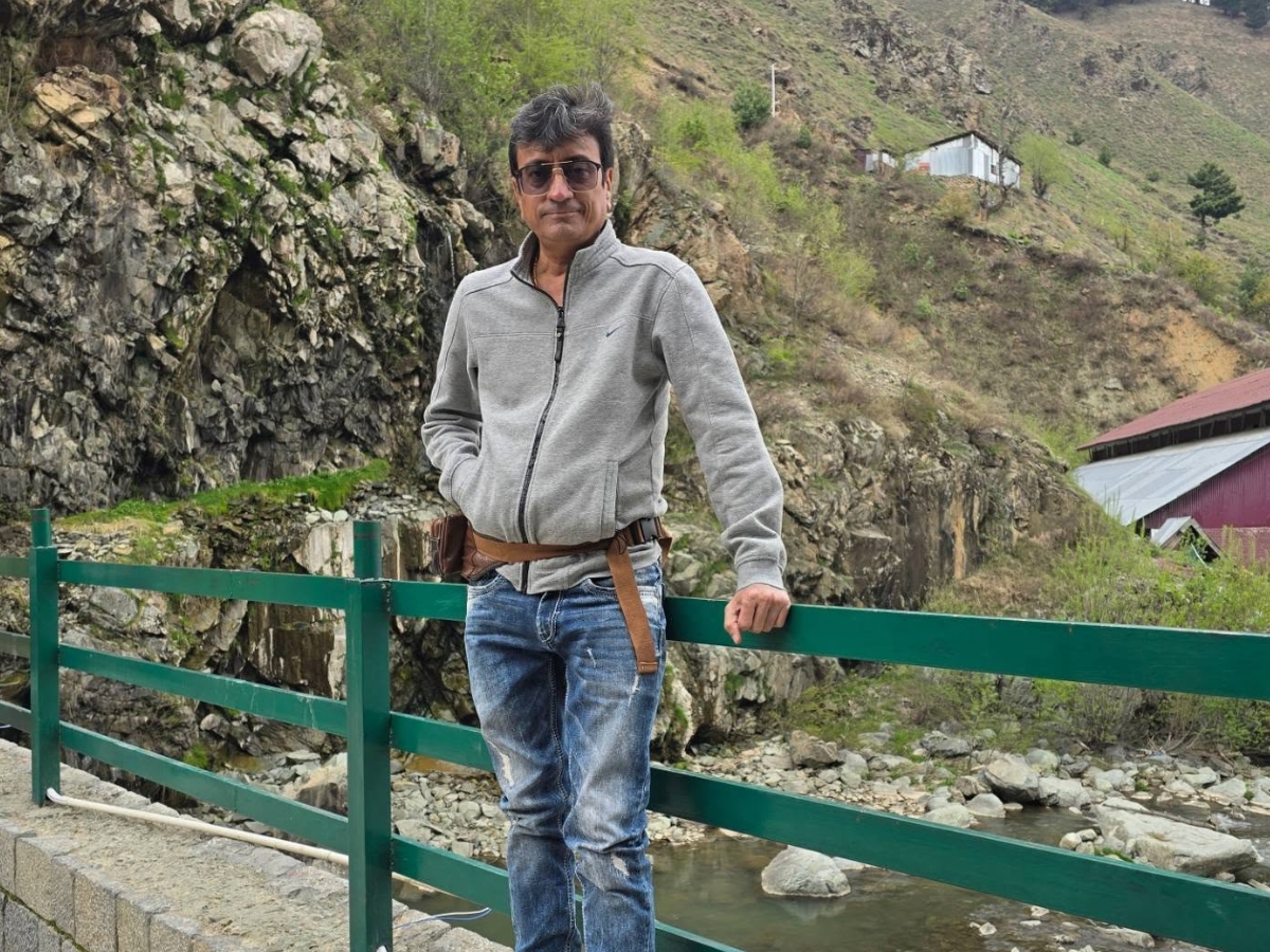 Became elderly at age of 35 - Photo Gallery