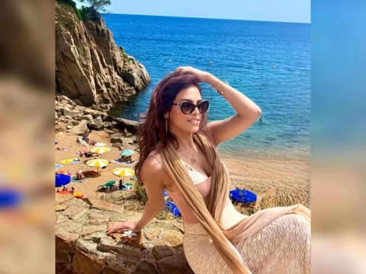 who is rhiya ahir - Photo Gallery