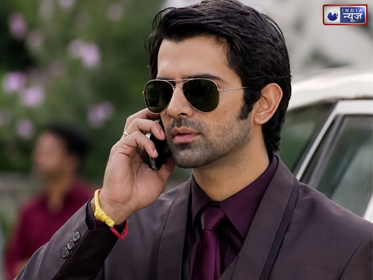 Barun Sobti worked in Call Center - Photo Gallery