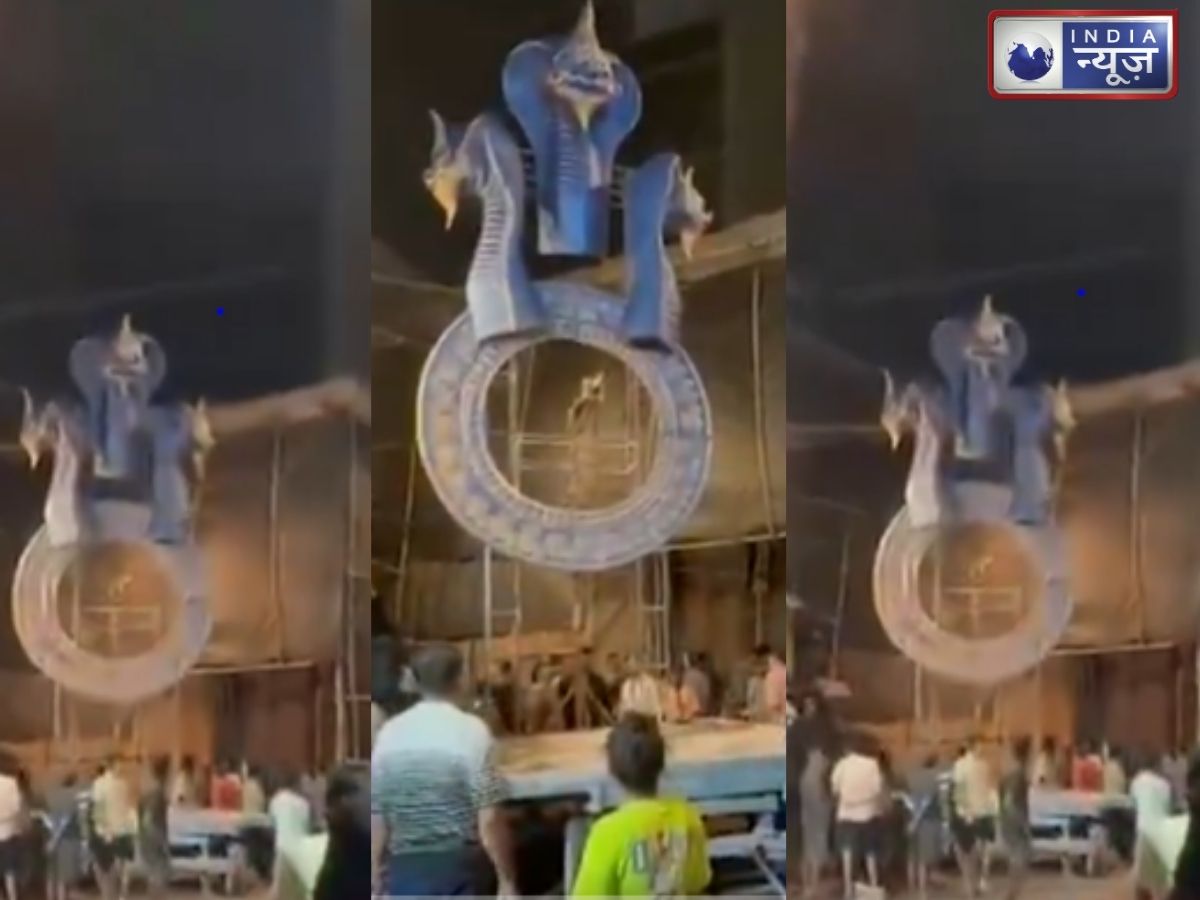 Ganpati Idol Fell: भगवान गणेश जुलूस में मौत का मंजर! 22 फीट की मूर्ती गिरी, 2 की दर्दनाक मौत; 5 घायल