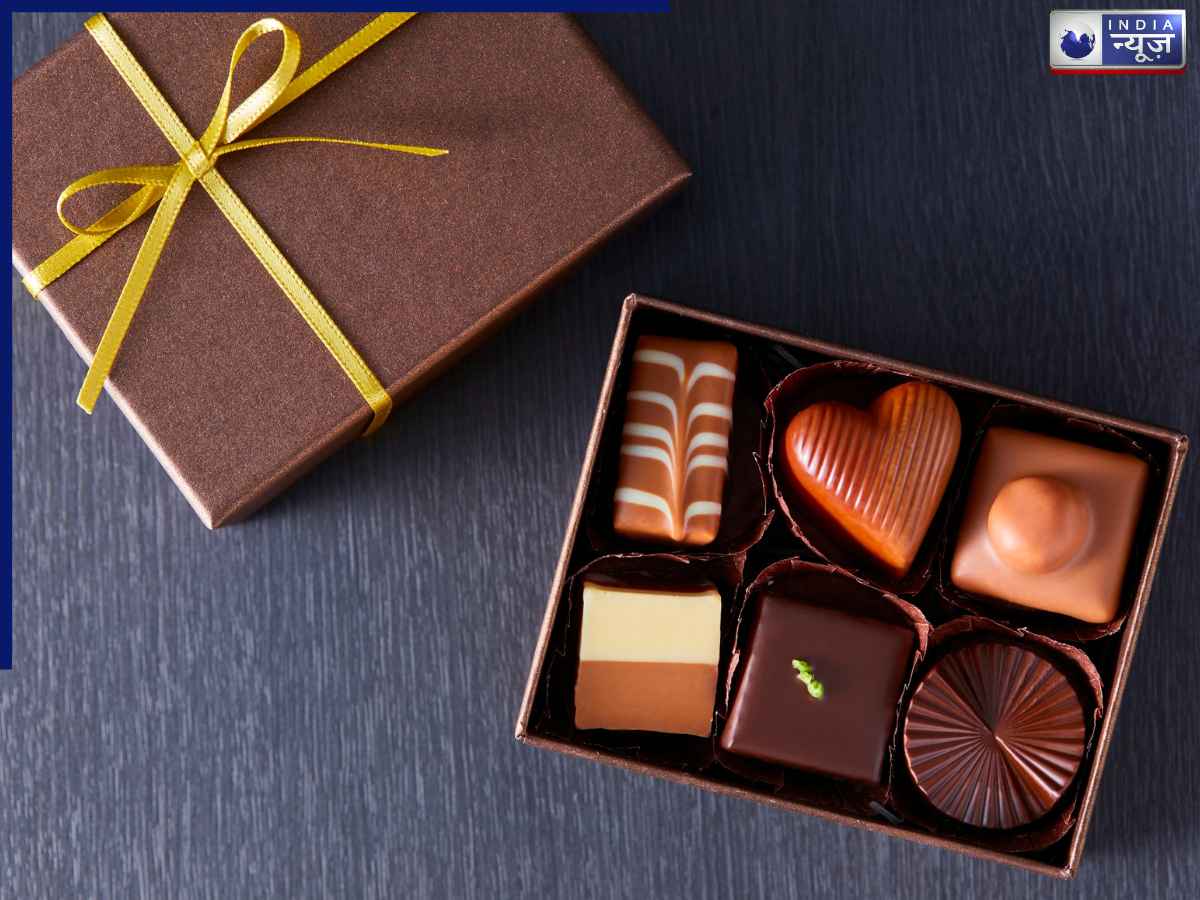 Chocolate and Gift Combo - Photo Gallery