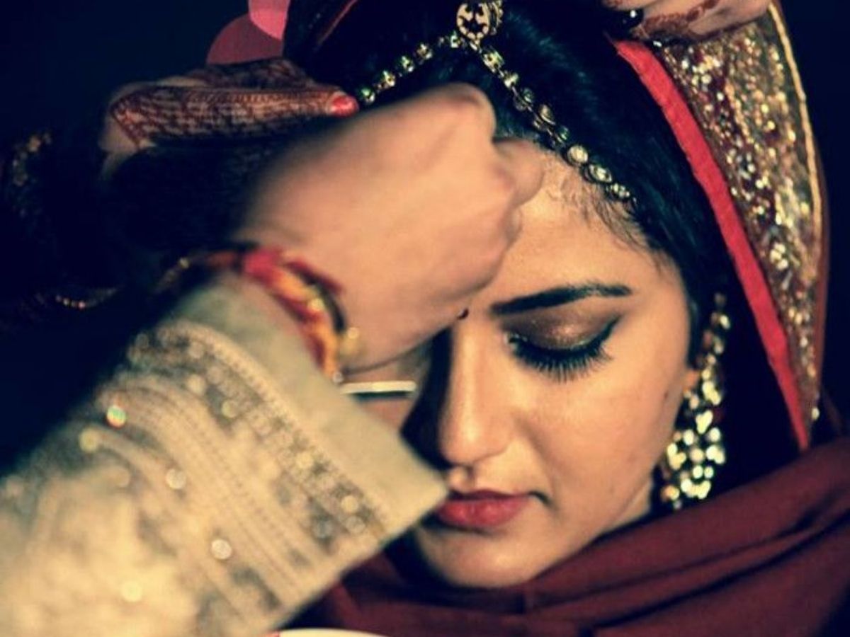 wedding couple sindoor daan ceremony - Photo Gallery