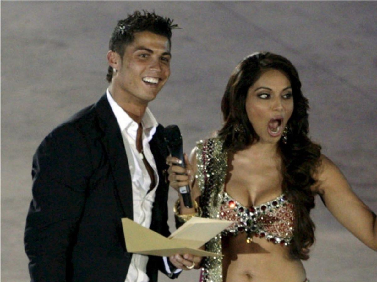 Bipasha Basu - Photo Gallery