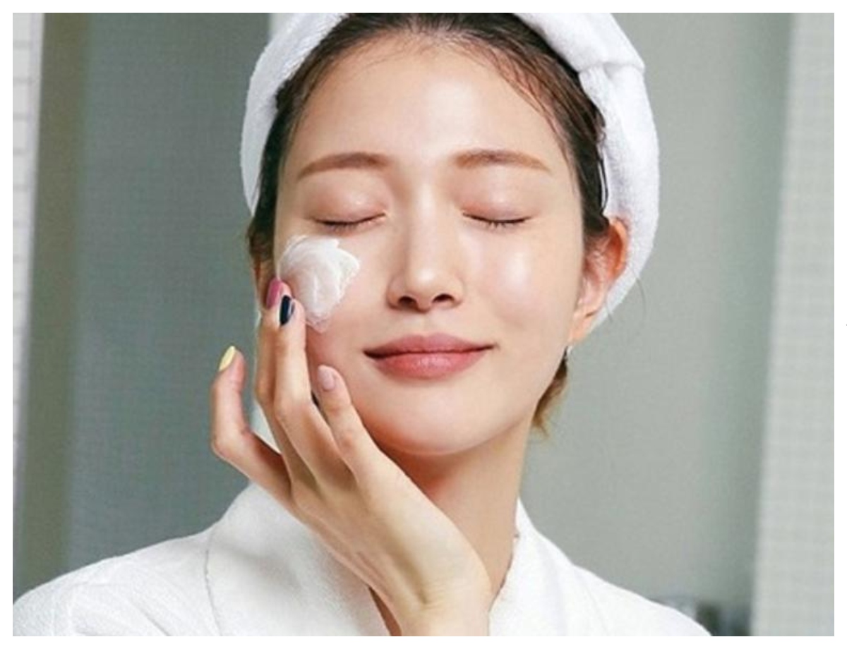 Apply moisturizer after washing your face - Photo Gallery