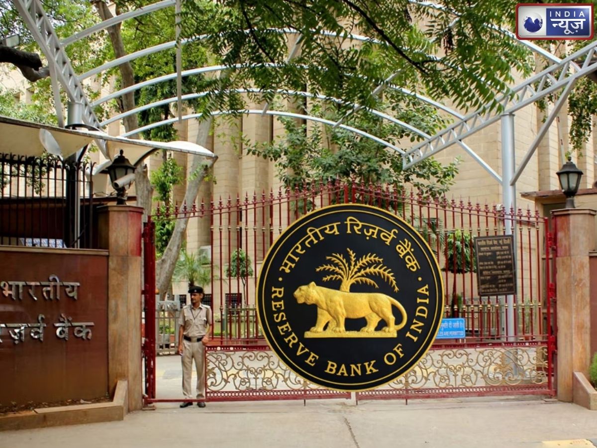 Bank Holiday 19 August: कल बैंक खुलेंगे या रहेंगे बंद? घर से निकलने से पहले छुट्टियों की लिस्ट, वरना लौटना पड़ सकता है खाली हाथ