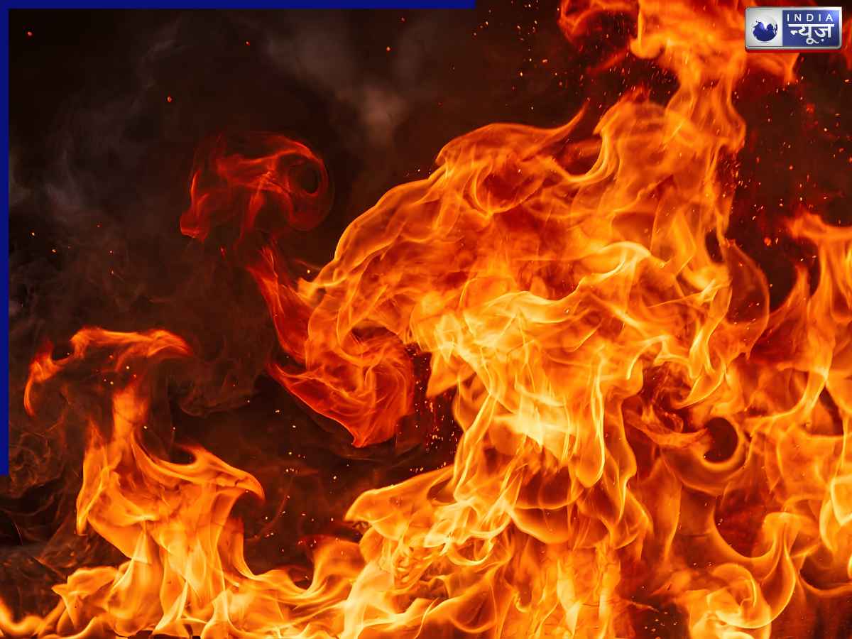 Kolkata Hotel Fire: कोलकाता में बड़ा हादसा, होटल में आग लगने से कई लोगों की मौत; मालवीय नगर से भी बुरा हाल