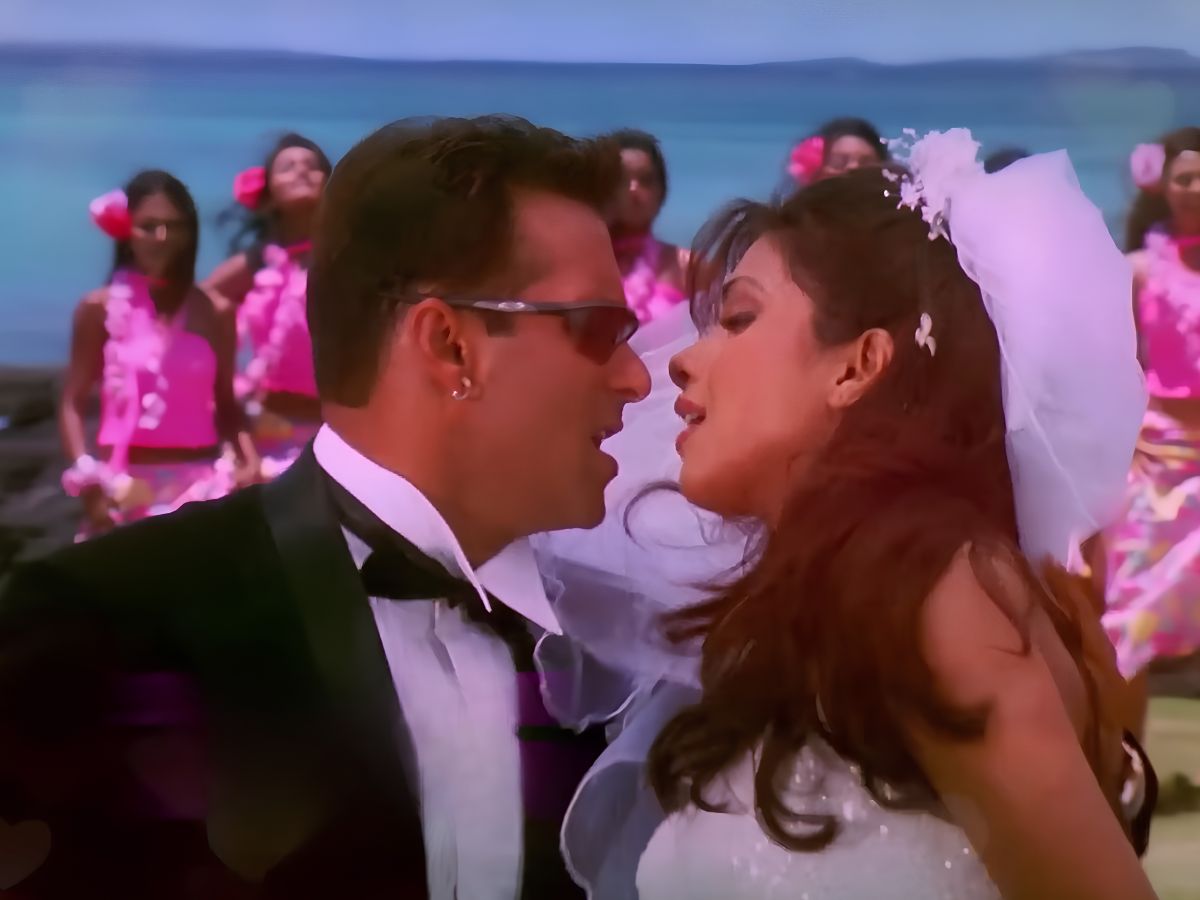 mujhse shadi karogi - Photo Gallery