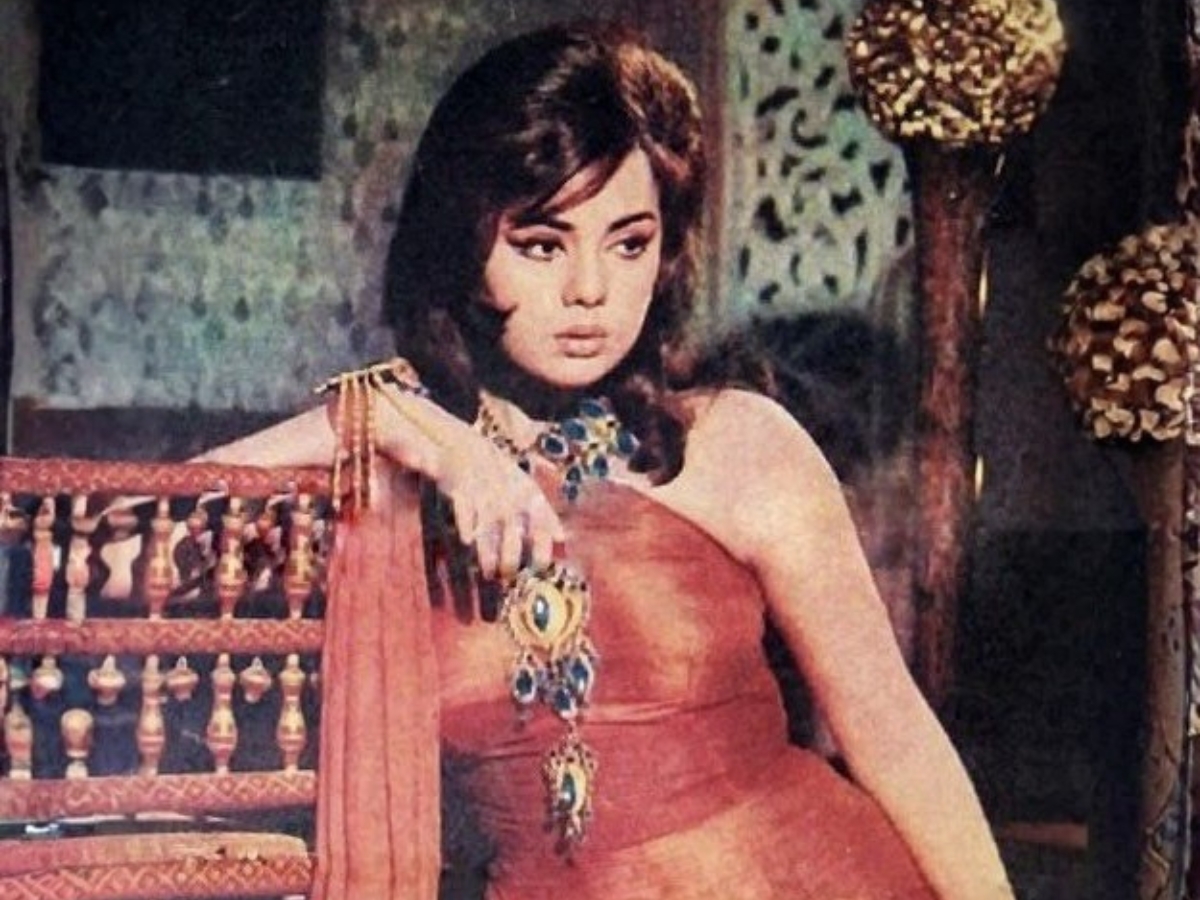 'Khilona' transformed Mumtaz's identity - Photo Gallery