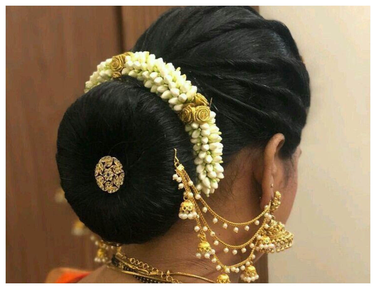 low bun with pearl tassels - Photo Gallery