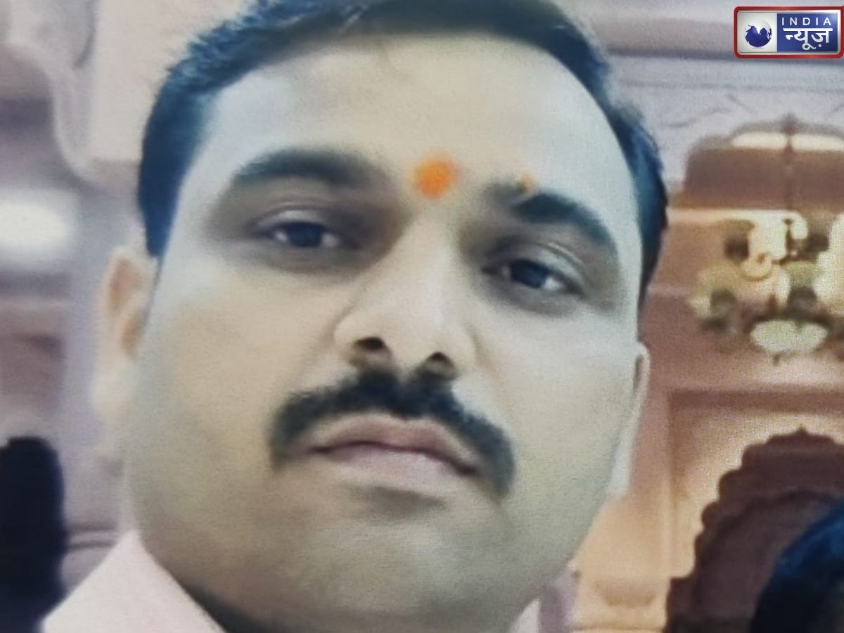 पति को जिंदा दफन करने के लिए घर में बनवाई कब्र! नशीली दवा देकर बैट से किया हमला, मजदूरों को हुआ शक तो ऐसे बची जान