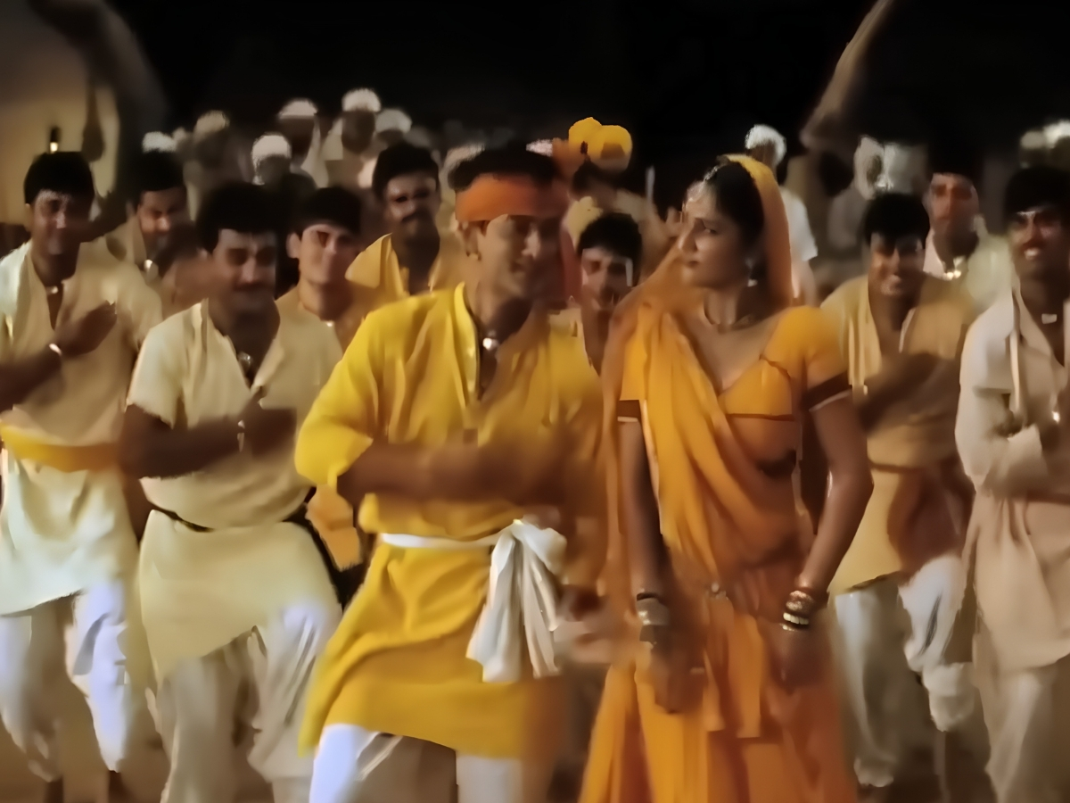 Radha Kaise Na Jale - Photo Gallery