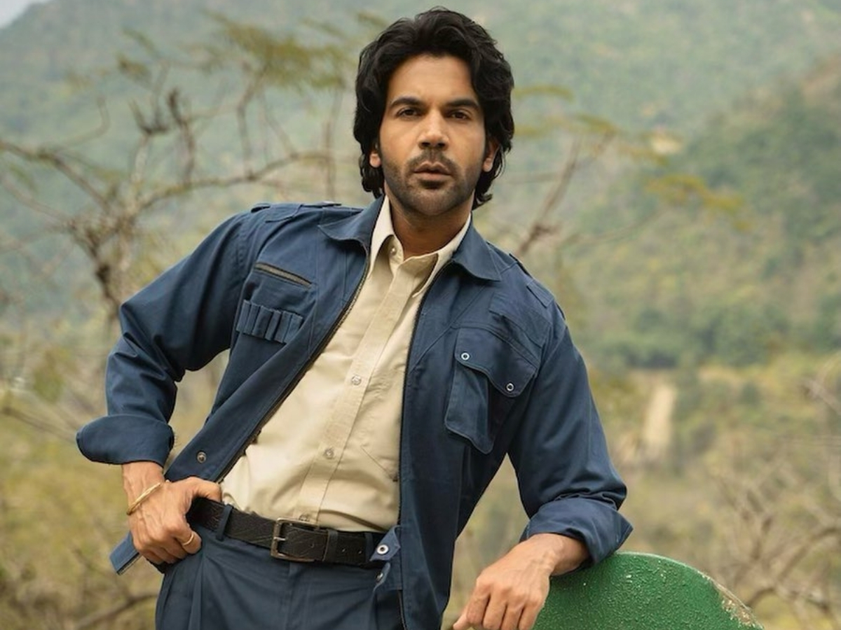There were 18 rupees in his bank account - Photo Gallery