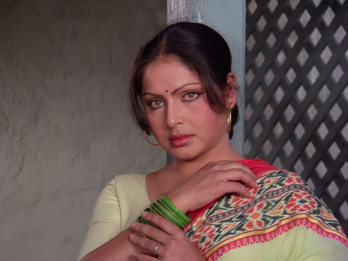 Meeting Gulzar changed her life - Photo Gallery