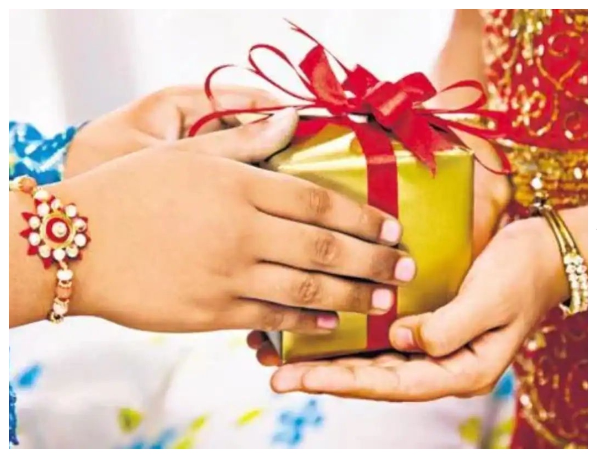 Choose a special gift for your sister along with your trip. - Photo Gallery
