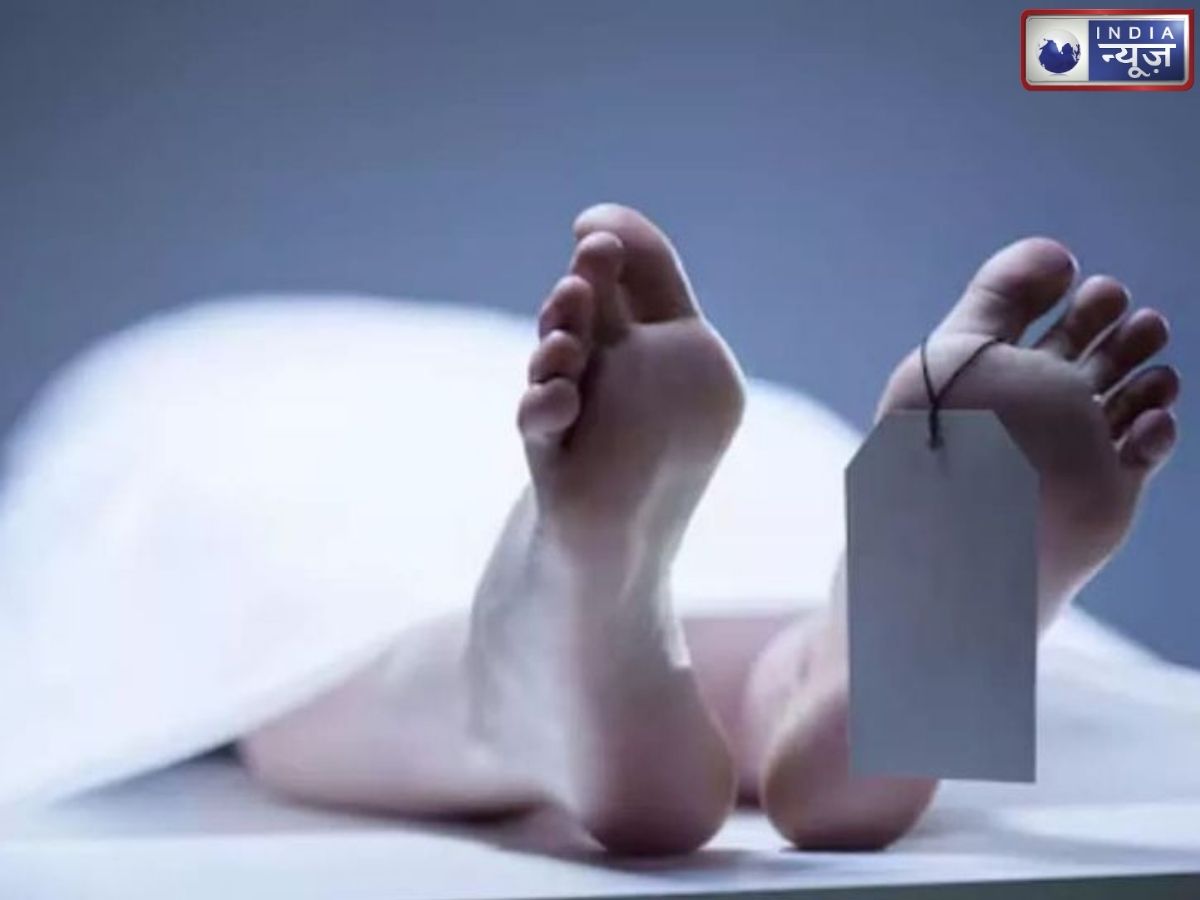 दुश्मन न करे दोस्त ने वो काम किया…पहले रेता गला, शव के साथ ली सेल्फी, लाश के साथ किया रोंगटे खड़े कर देने वाला काम