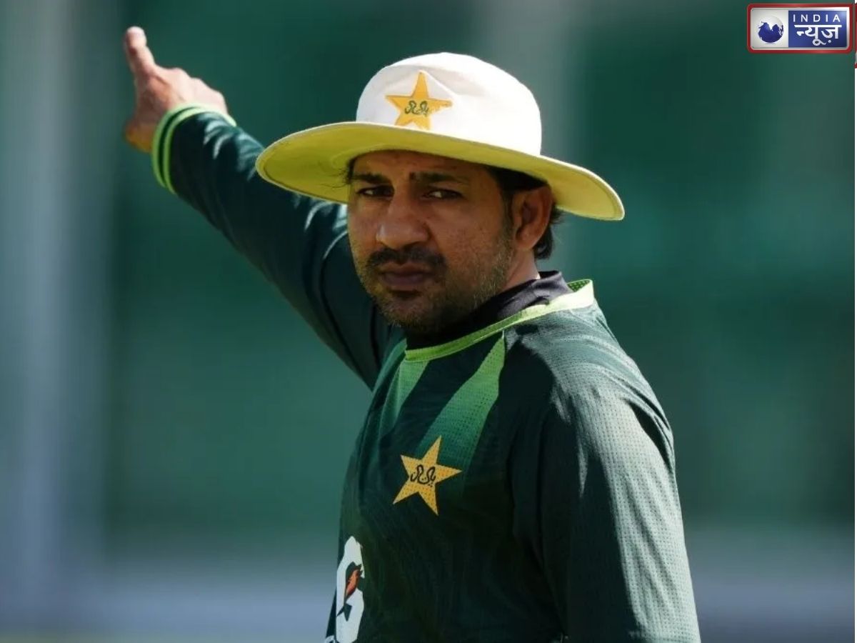 Pakistan Cricket Team:  PCB की कथित धमकी पर हेड कोच ने खोली पोल! बोले- टेस्ट छोड़ने की बात ड्रेसिंग रूम तक नहीं पहुंची