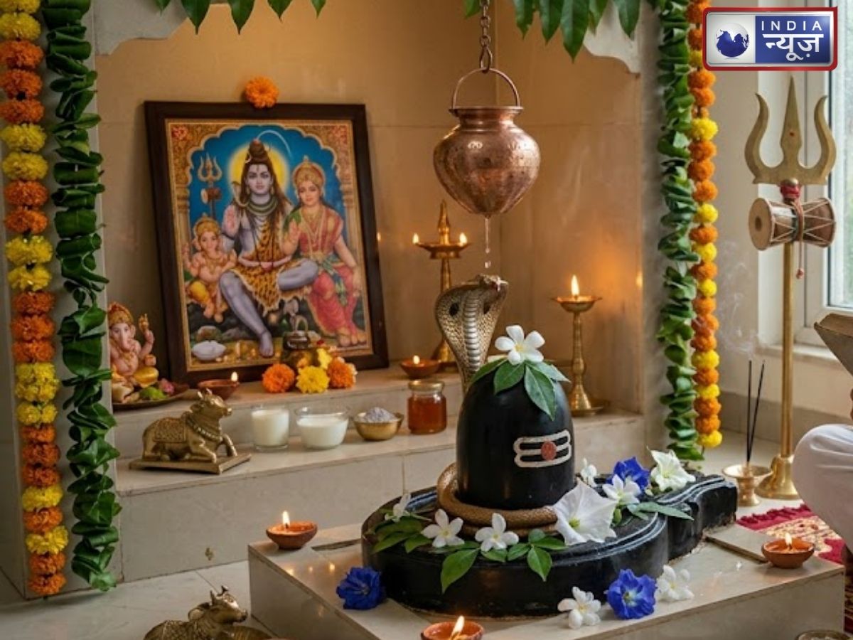 Sawan Shiv Chalisa: सावन  में शिव चालीसा का पाठ क्यों माना जाता है इतना शुभ? जानिए सही तरीका और धार्मिक महत्व