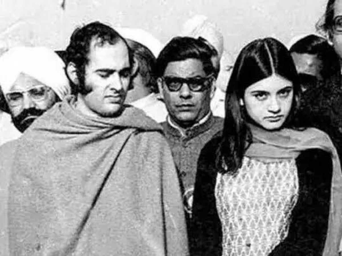 Maneka Gandhi-Sanjay Gandhi Love Story - Photo Gallery