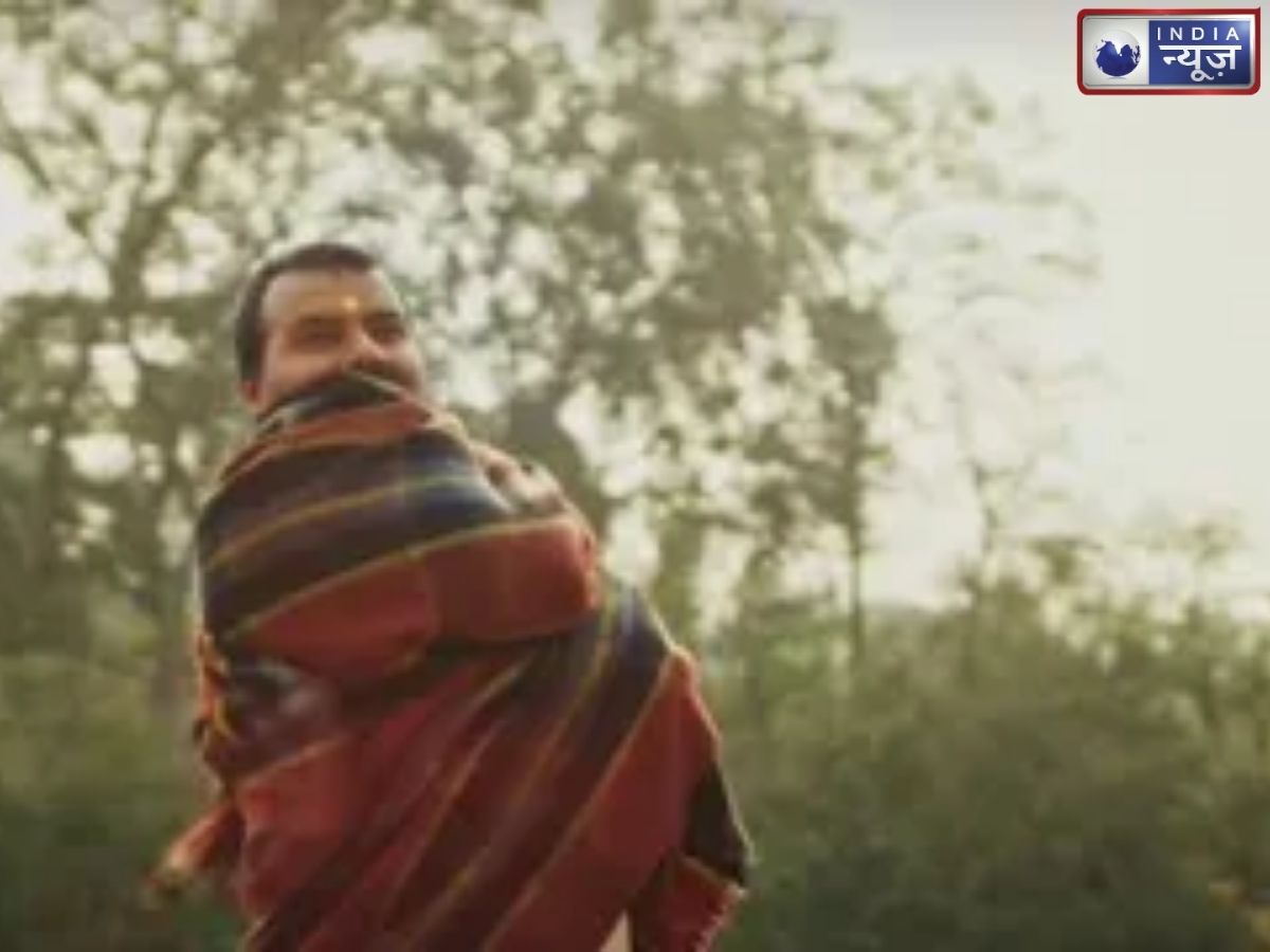 नीम करोली बाबा को क्यों माना जाता है हनुमान का अंश? फिल्म में दिखी संत बनने की पूरी कहानी