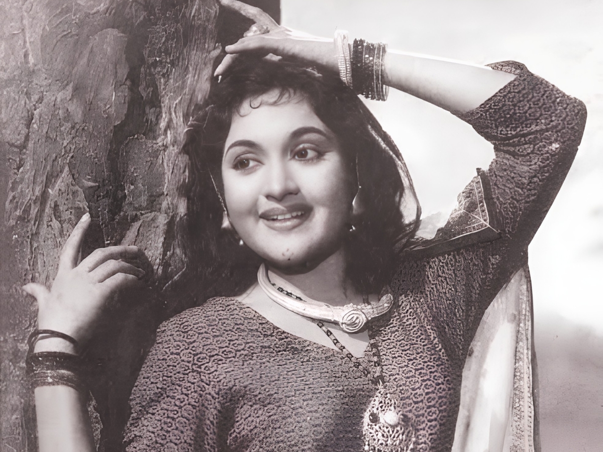 Made a mark in politics as well after films - Photo Gallery