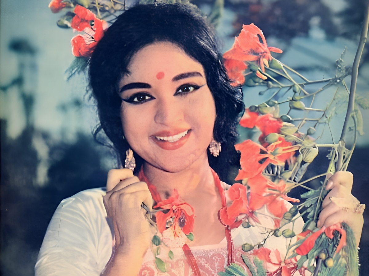 Nargis's comment caused hurt - Photo Gallery
