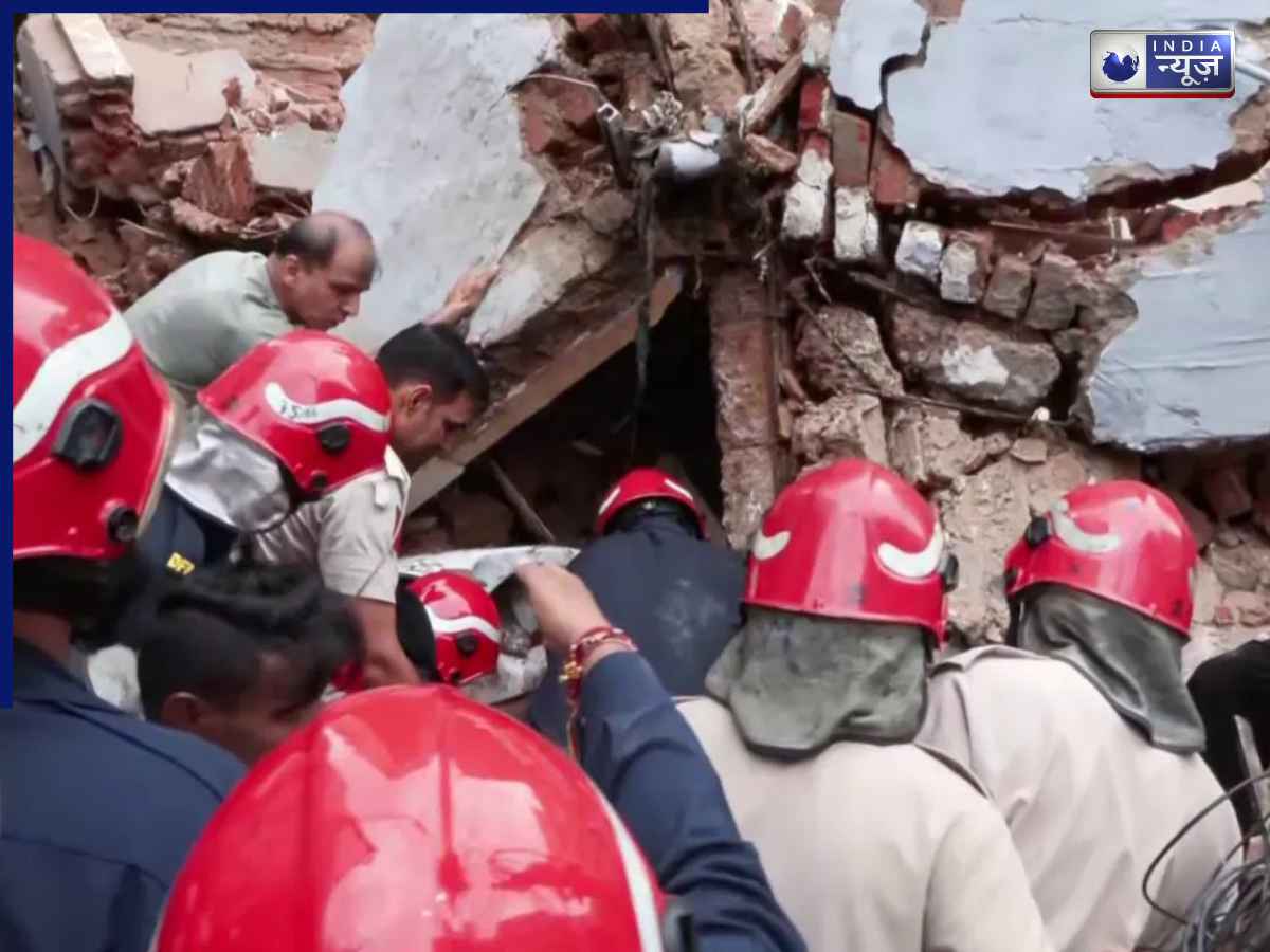 Delhi Satya Niketan Building Collapsed: हर कमरे में छात्र, गुरुग्राम में रहता है बिल्डिंग का मालिक; सत्य निकेतन में कैसे गिरी 6 मंजिला इमारत?