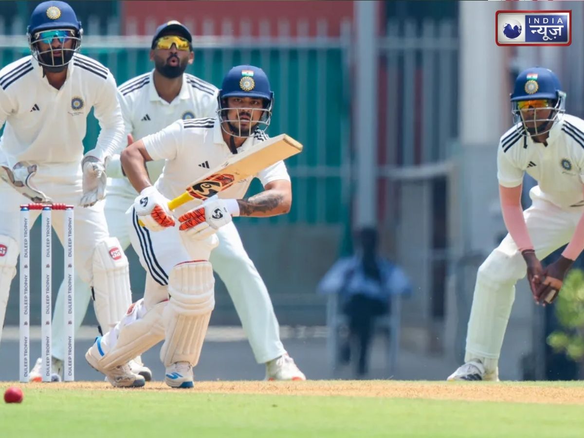 Duleep Trophy Final: 700+ रन बनाकर भी हार सकती है ईशान-वैभव की टीम, कहीं हो ना जाए भारत-श्रीलंका वाला हाल, समझें पूरा खेल