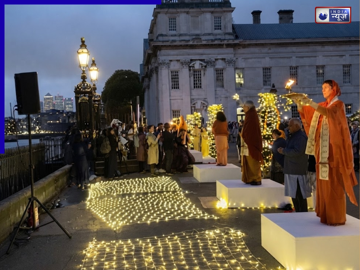 अंग्रेज पंडित, हाथों में आरती… London की टेम्स नदी पर बनारस जैसा नजारा, विदेश में गूंजा गंगा आरती का नजारा
