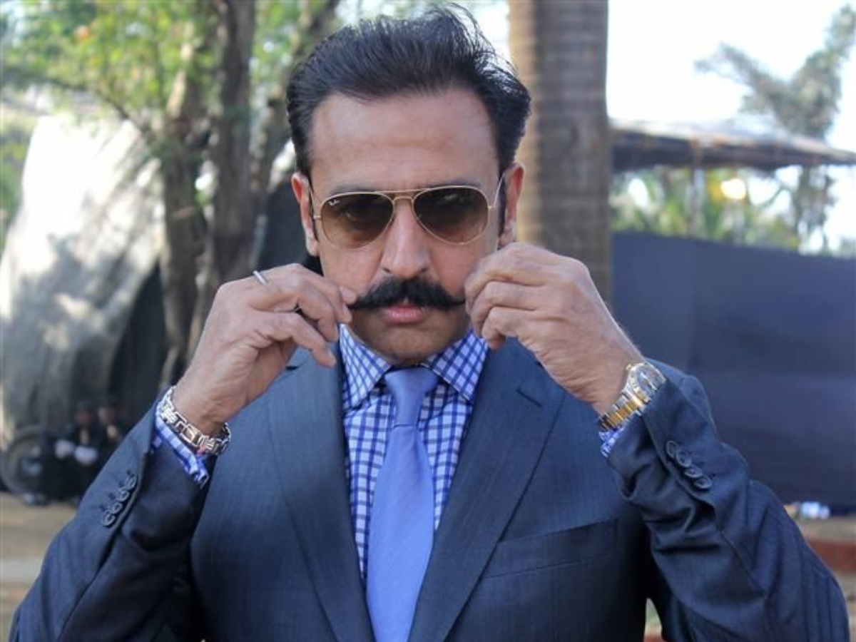 Stepped into films with 'Hum Paanch' - Photo Gallery