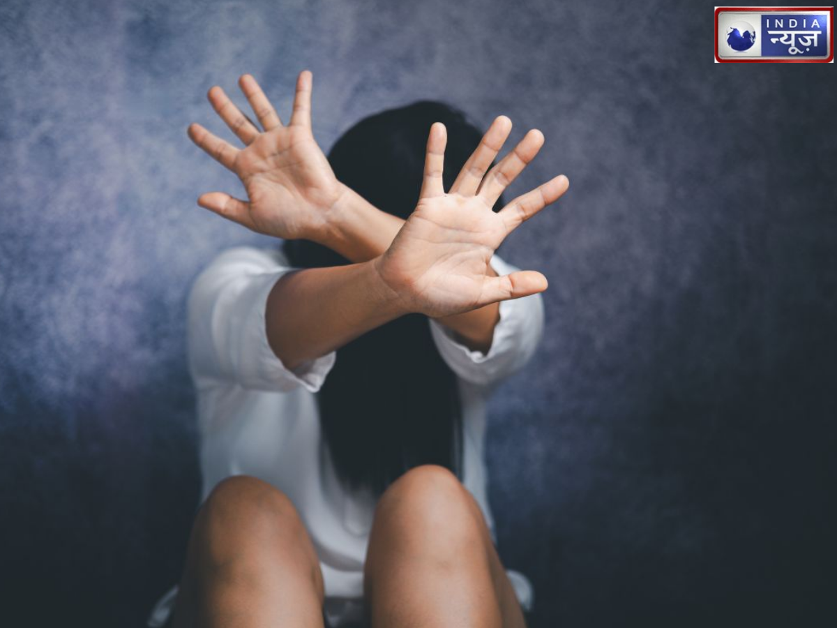 Bihar News: जमुई की घटना के बाद दरभंगा में हुआ कांड, मनचलों ने परीक्षा देने जा रही एक छात्रा का दुपट्टा खींचा; भीड़ जमा होते ही आरोपी फरार - Photo Gallery