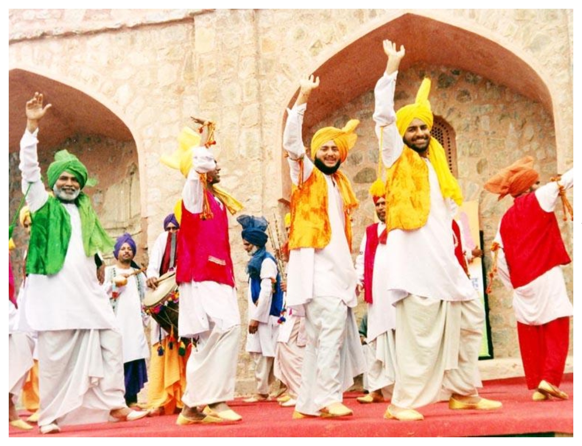Jhumar is not just a dance, it is a story of rural life in Punjab. - Photo Gallery