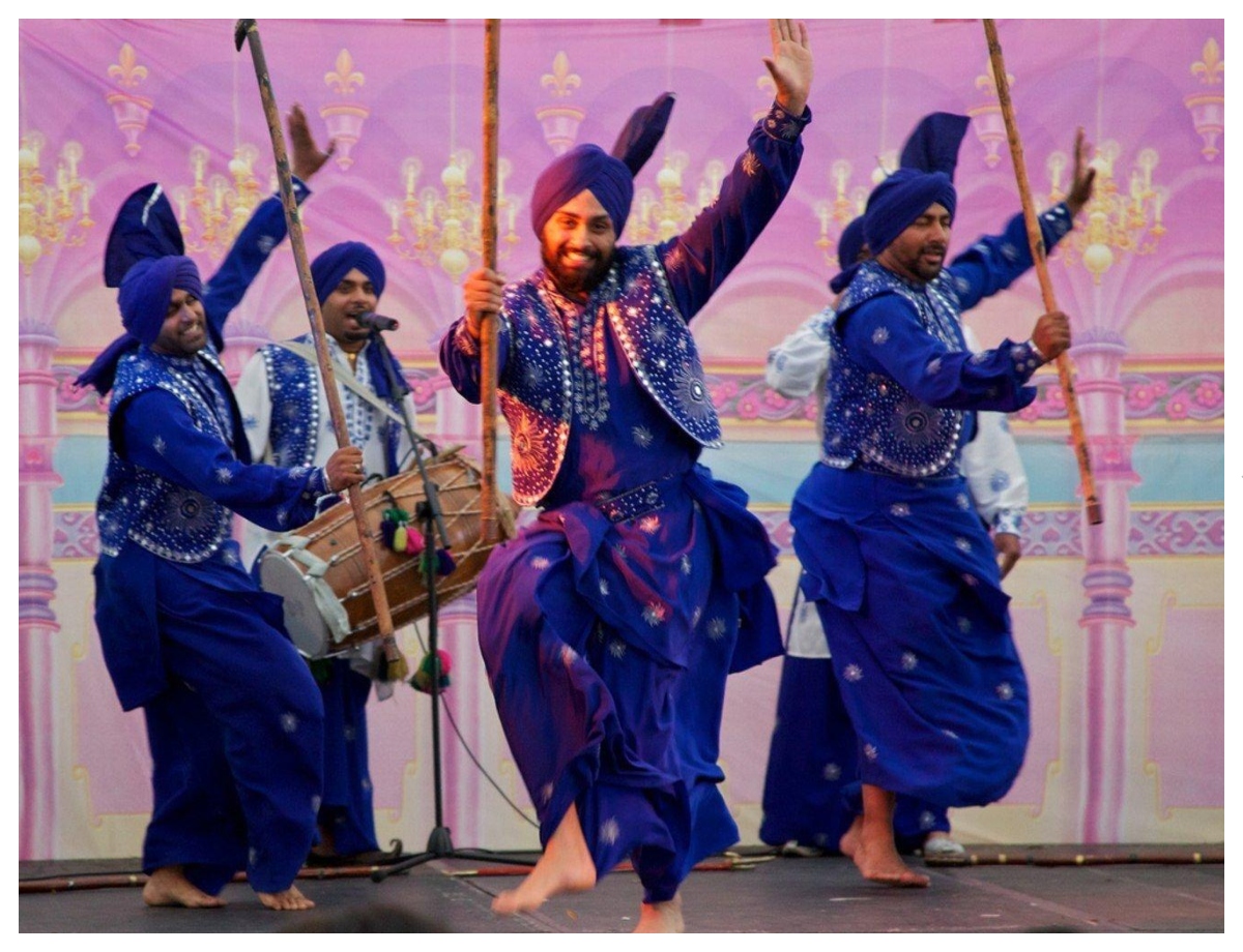The color of Jhumar is hidden between Bhangra and Gidda - Photo Gallery