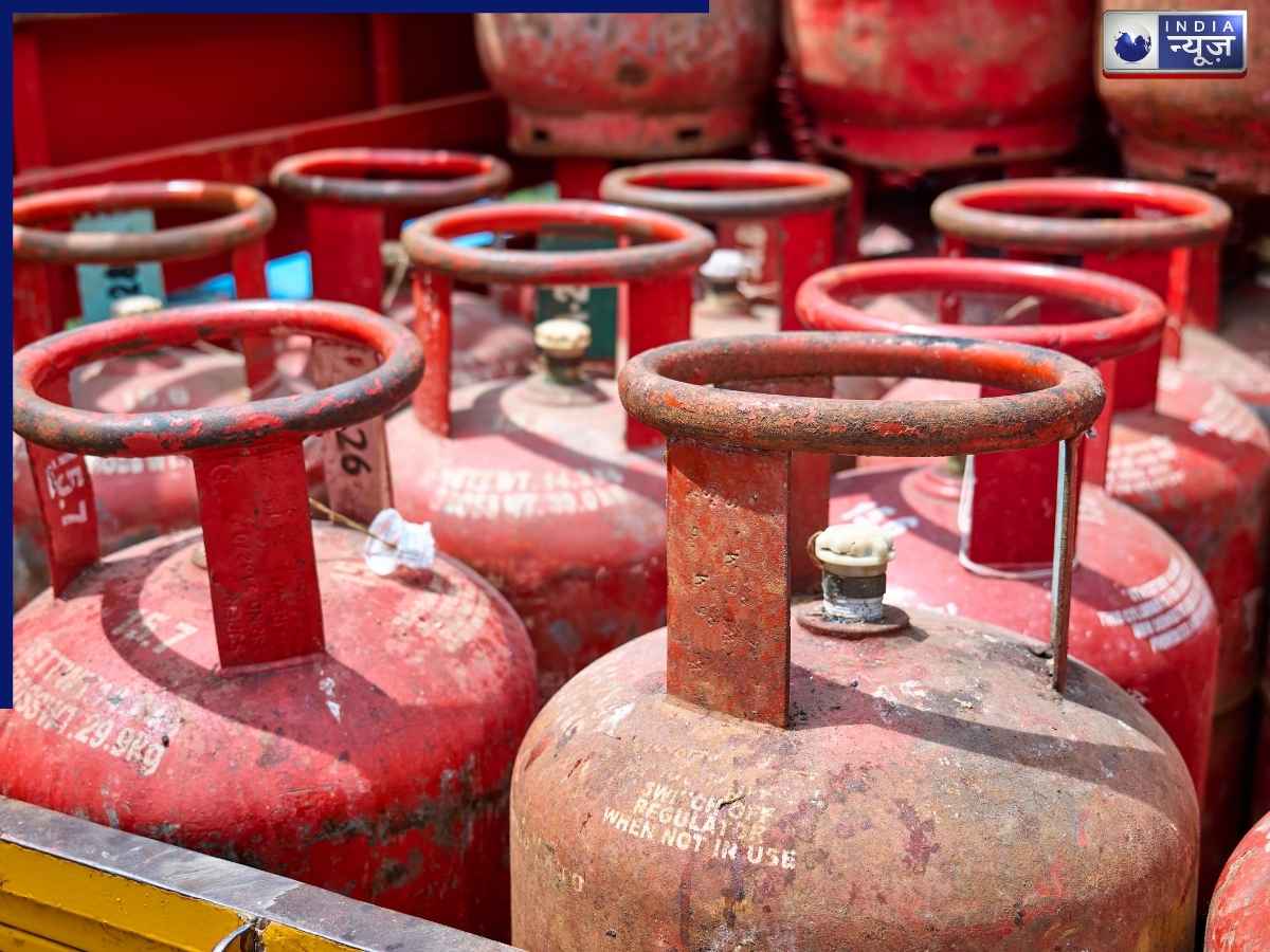 LPG Price Hike: सितंबर के पहले दिन महंगाई का झटका,गैस सिलेंडर हुआ महंगा; जानें कितने बढ़े दाम