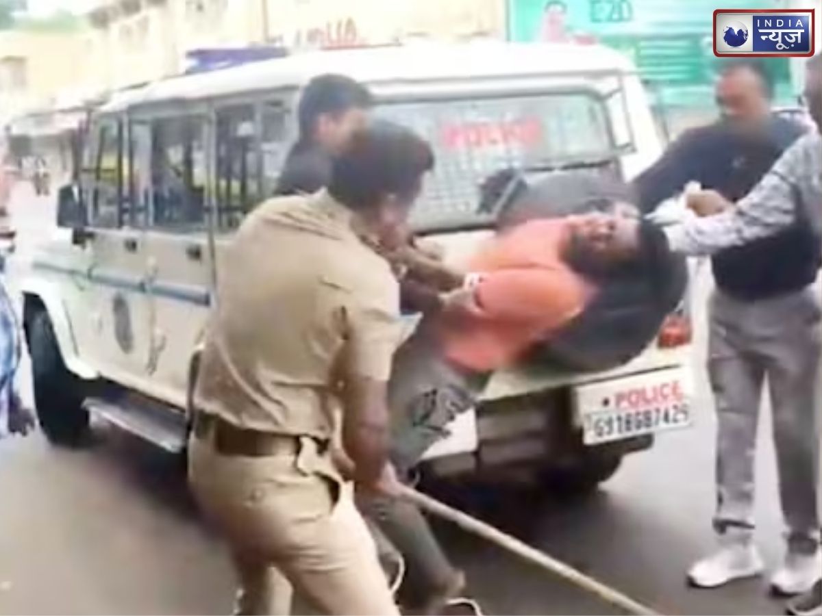 7 मिनट तक बरसाता रहा लात-घूंसे, फिर अस्पताल में मौत…अब उसी जगह आरोपी से कराया गया क्राइम सीन रीकंस्ट्रक्शन