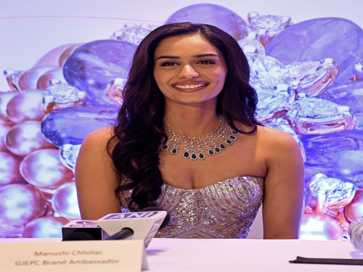 manushi chhillar - Photo Gallery