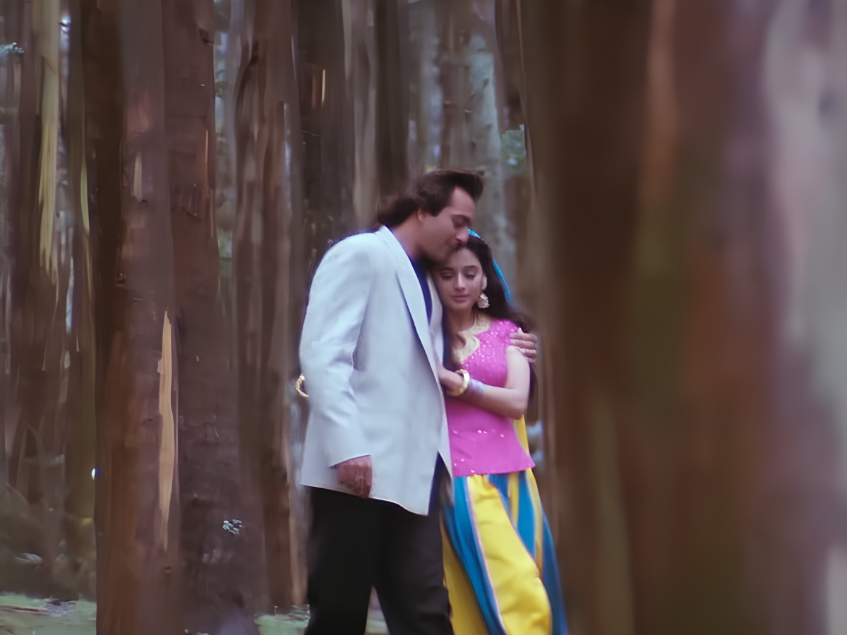 Mera Dil Bhi Kitna Pagal Hai (Saajan) - Photo Gallery