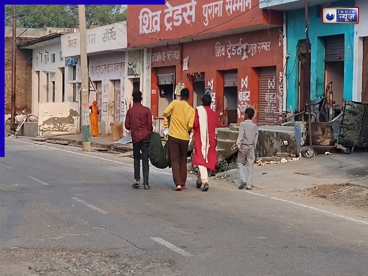 जब जिद पर अड़ गई ‘….’ प्रेमी को घर बुलाकर किया कांड, फिर थाने में काटा जमकर बवाल; गोद में उठाकर…!