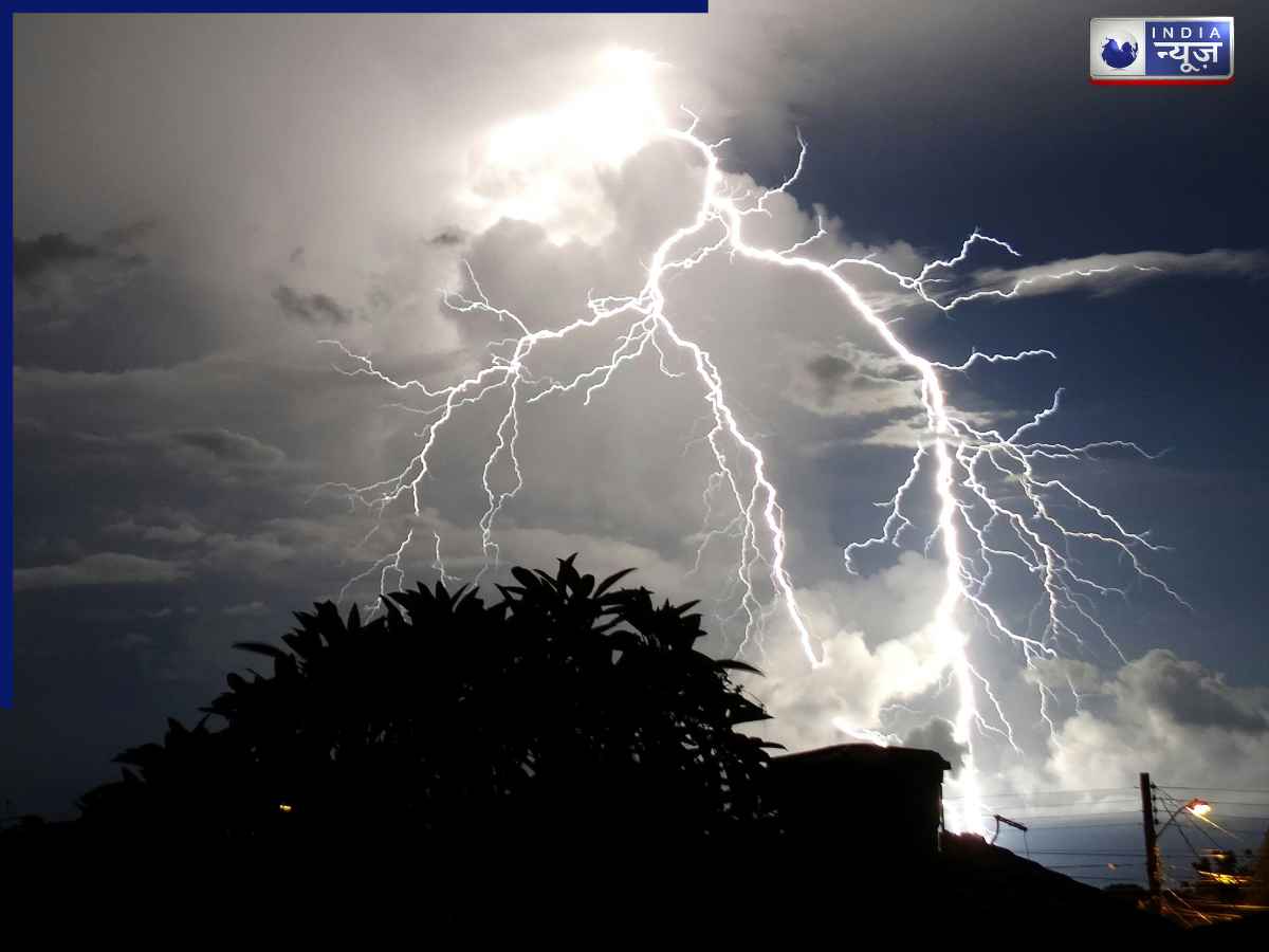 Today Weather 4 September: जनमाष्टमी पर बारिश से तबाही, IMD ने दी चेतावनी; पहाड़ों का क्या है हाल? - Photo Gallery