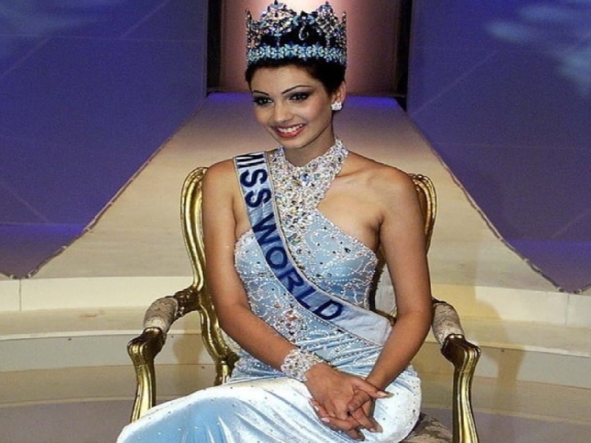 yukta mookhey - Photo Gallery