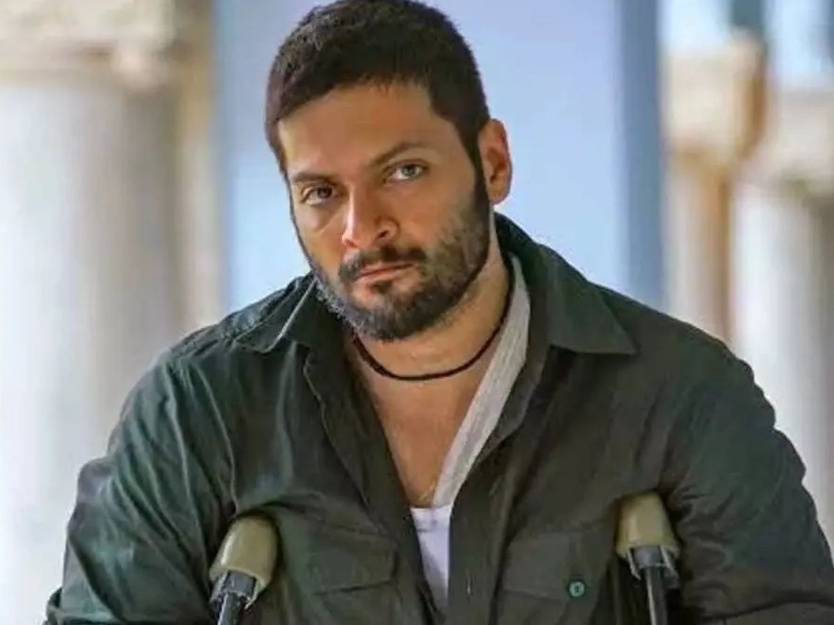 Controversy involving Guddu Bhaiya - Photo Gallery