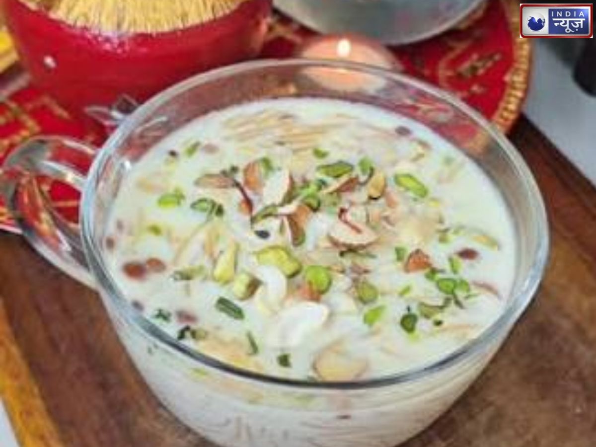 Karwa Chauth 2026: करवा चौथ पर सरगी की थाली में जरूर रखें पंजाबी स्टाइल मीठी फेनी, जानें बनाने का तरीका