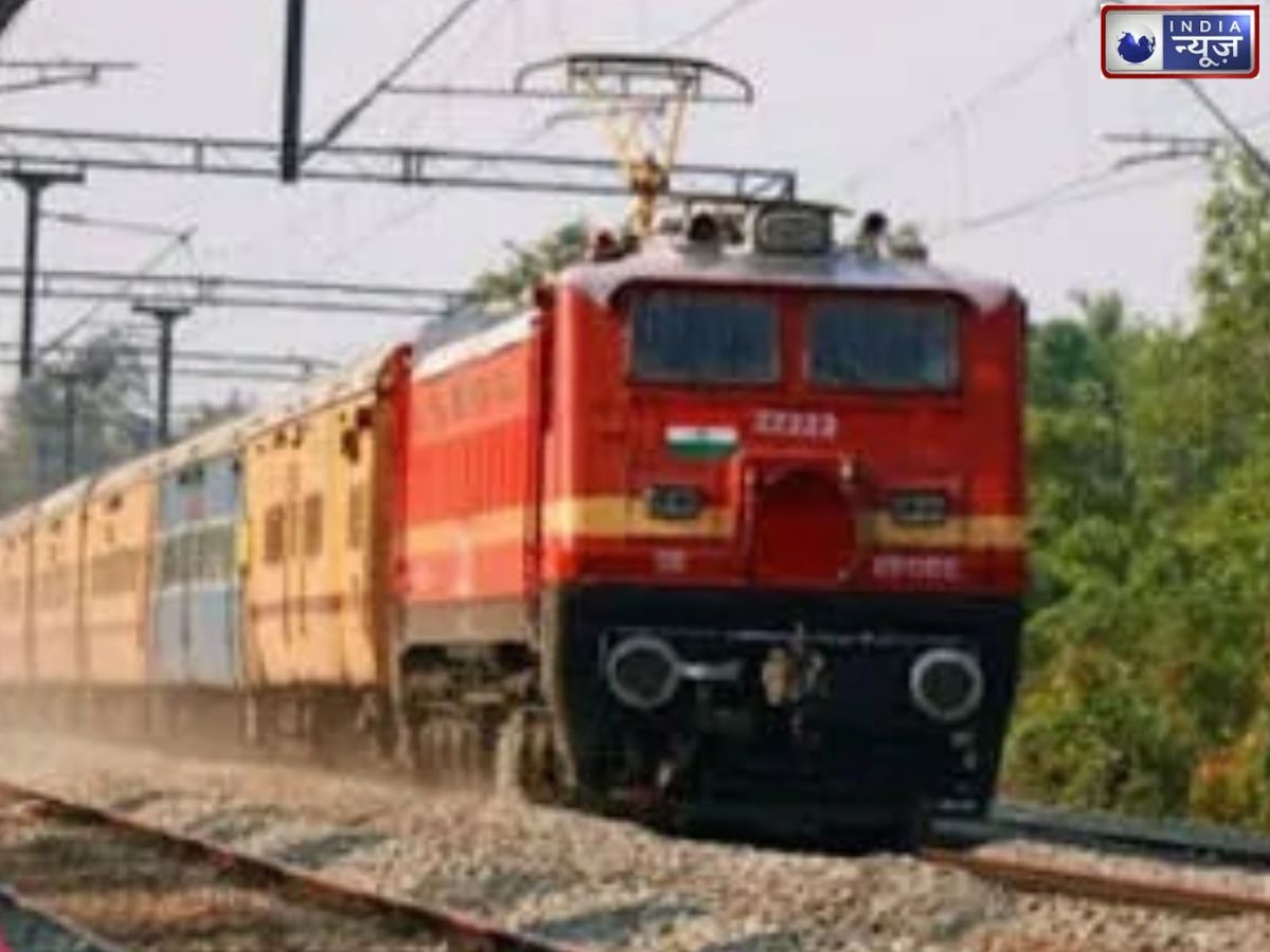 Diwali-Chhath Special Trains 2026: दिवाली और छठ पर रेलवे ने चलाईं स्पेशल ट्रेनें, दिल्ली से यूपी-बिहार जाना होगा आसान