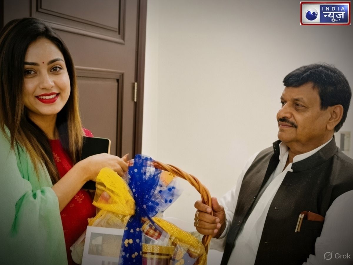 ग्लैमर छोड़…राजनीति में आना चाहती हैं मॉडल श्रद्धा दुबे, कभी शिवपाल की पार्टी में थीं शामिल; बोलीं – ‘नेता बन जाऊं तो’